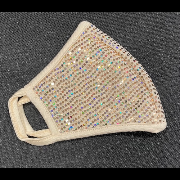 Adult face mask - Picture 2 of 3